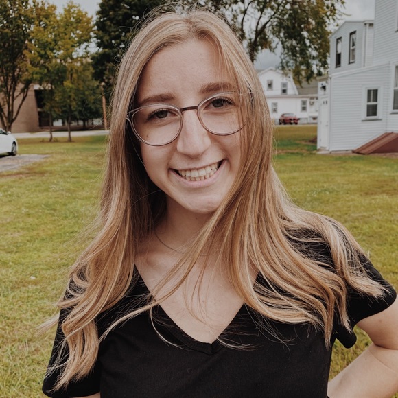 Meet your Posher, Sammi - Picture 1 of 1